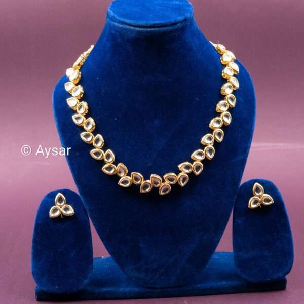 Kundan leaf neckset with earrings white gold pleated - Image 5