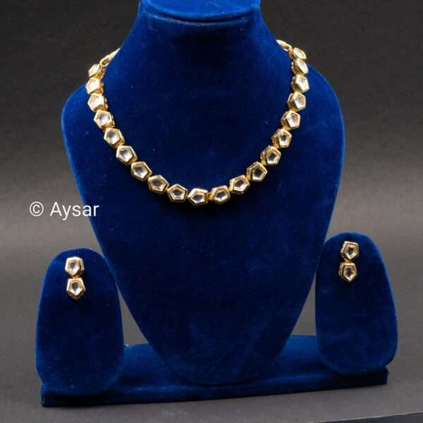 single layer kundan choker set with earrings simple style - Image 4