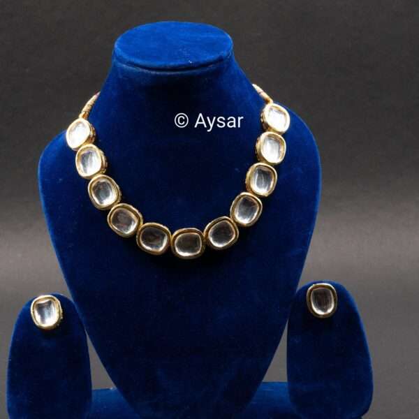 single layer kundan choker set with earrings studs perfect for every occasion - Image 3