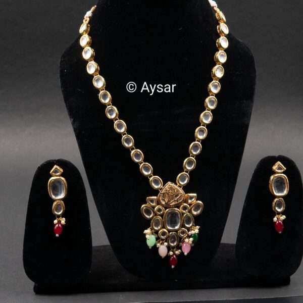 kundan long haar with multicolour Tanjore beads with earrings with back Meena work - Image 4