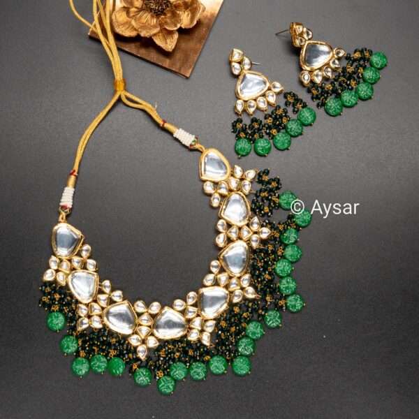 Bridal kundan set with small beads along with earrings and maang teeka big size dark green colour - Image 3