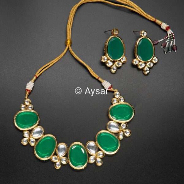 kundan choker with earrings dark green - Image 3