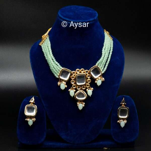 Kundan choker set pastel green gold pleated with earrings - Image 2