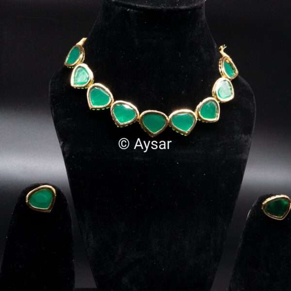 Kundan choker set single layer with studs earrings green colour - Image 2