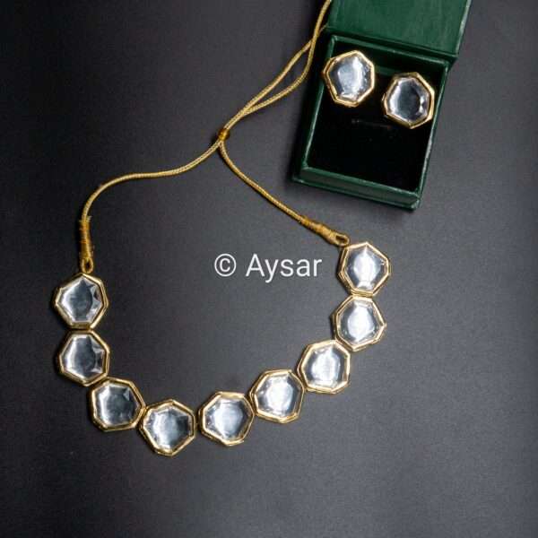 Kundan choker set single layer white gold pleated with earrings studs