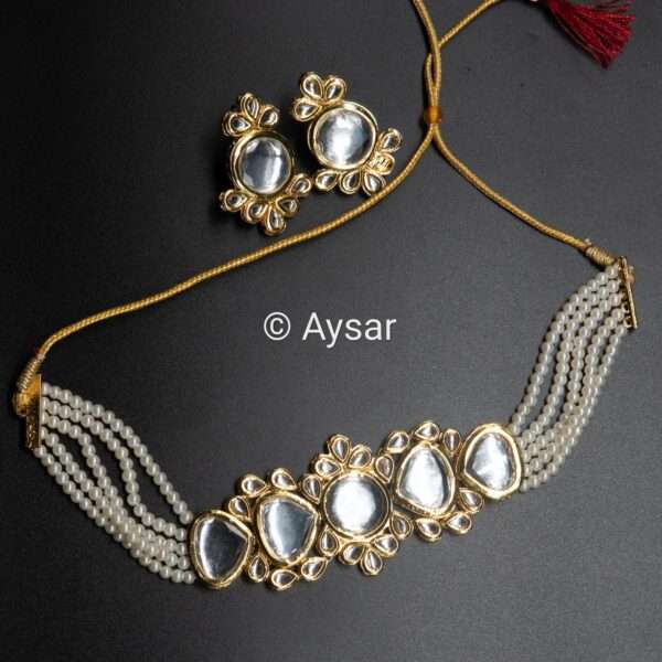 Kundan choker set with pearls white gold pleated with earrings - Image 3