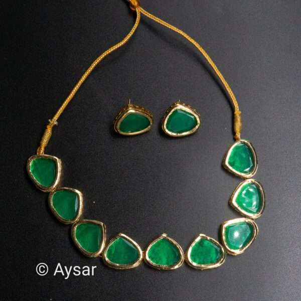 Kundan choker set single layer with studs earrings green colour - Image 3