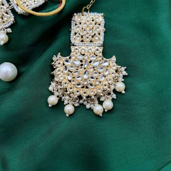 kundan bridal choker with earrings and maang teeka set white - Image 2