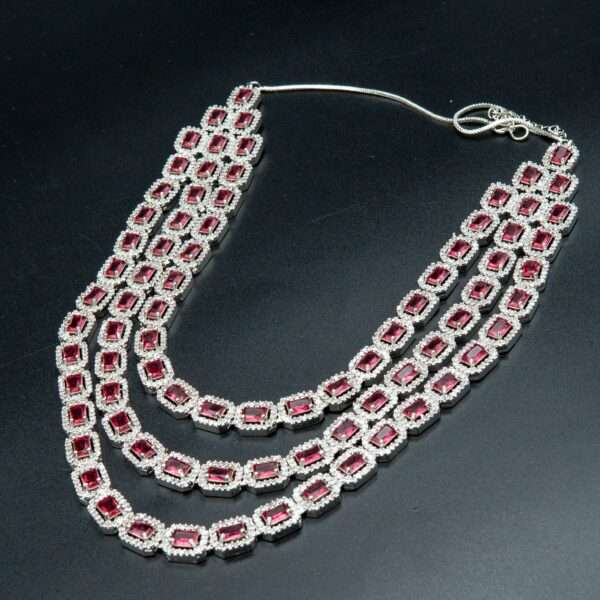 NECKLACE AD RED OPERA