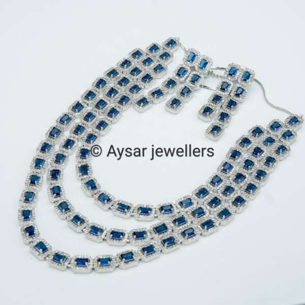 NECKLACE AD BLUE OPERA